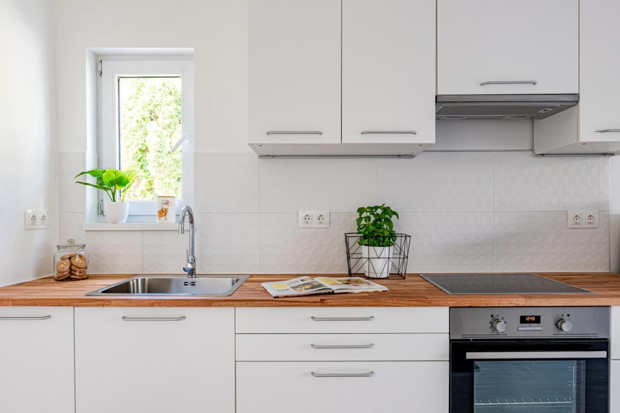 Madarasz 5 Deluxe Vendeghaz Villa Balatonalmadi Ngoại thất bức ảnh